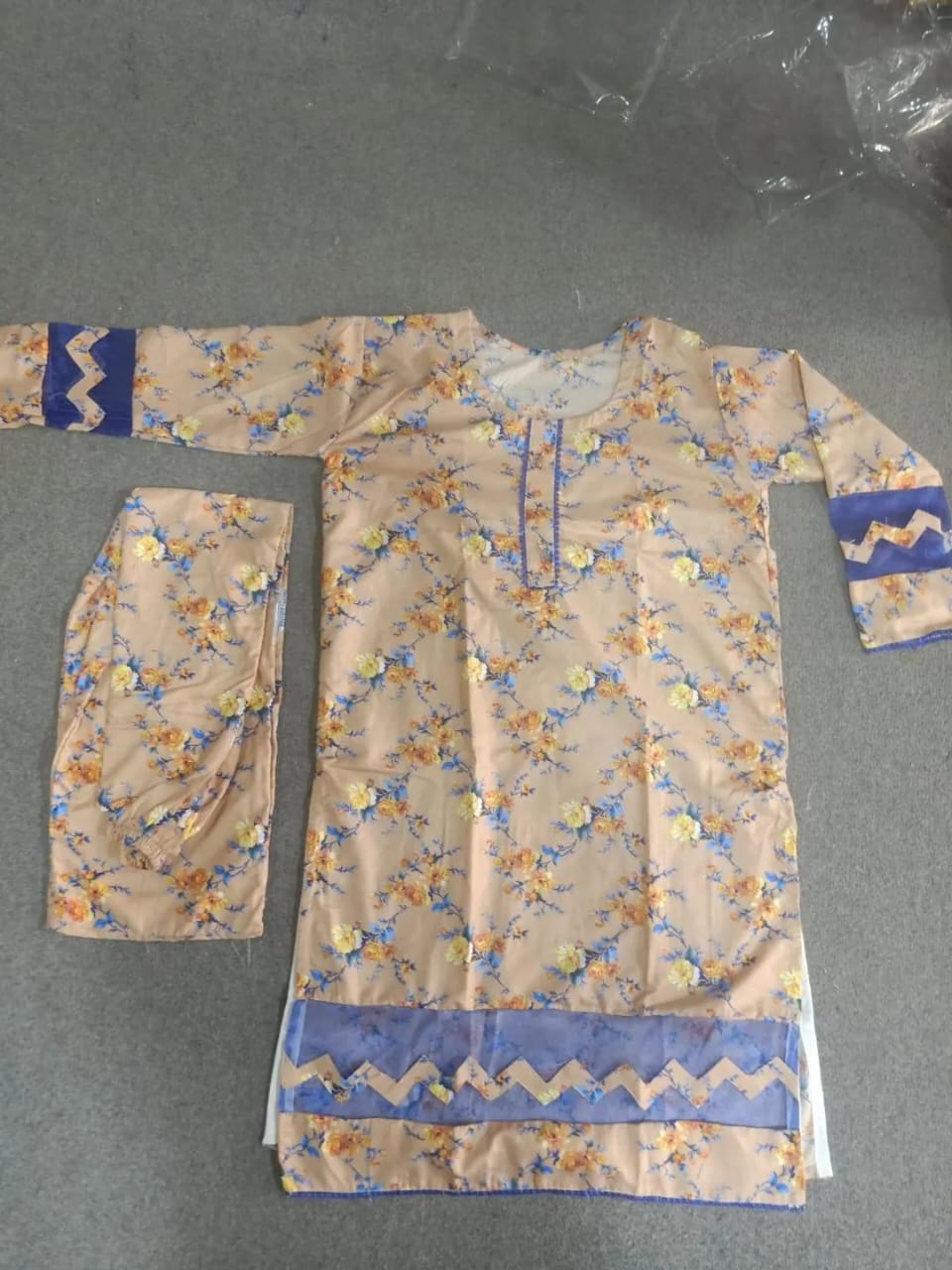 Stylish Women's Stitched Printed Shirt And Trouser Set - 2 Pcs in Peach