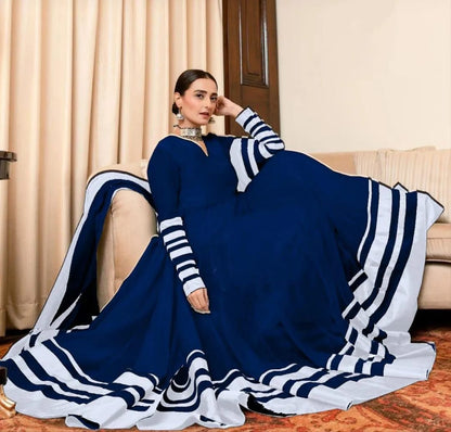 3 Pcs Women's Stitched Crinkle Chiffon Applique Suit