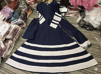 3 Pcs Women's Stitched Crinkle Chiffon Applique Suit